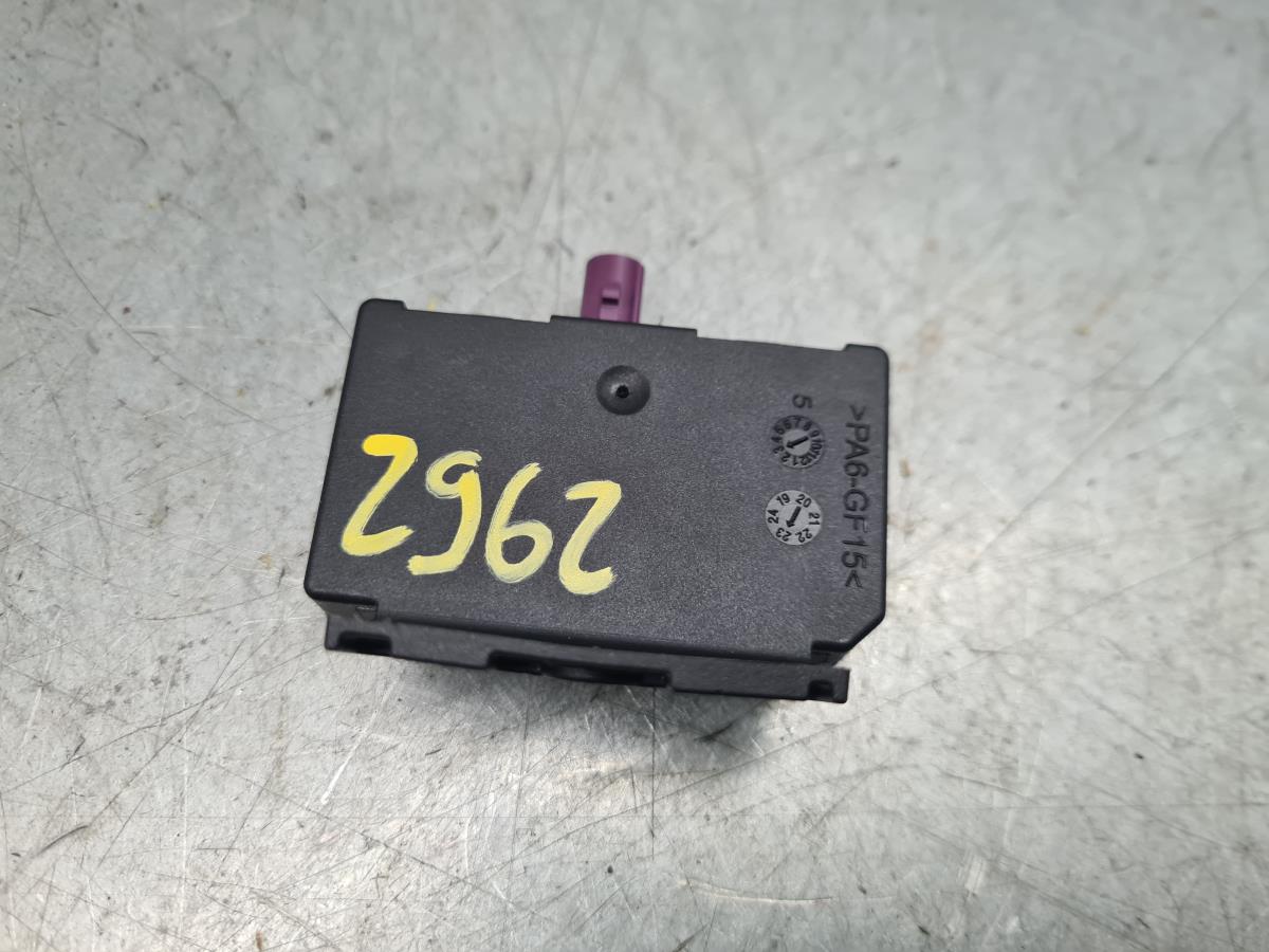 Antenna Amplifier DACIA Sandero III