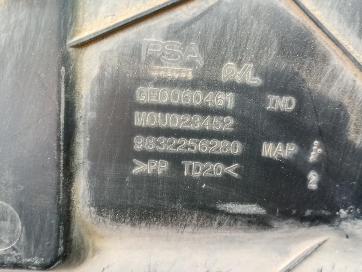 Protezione inferiore del motore PEUGEOT 308 III Imagem-2