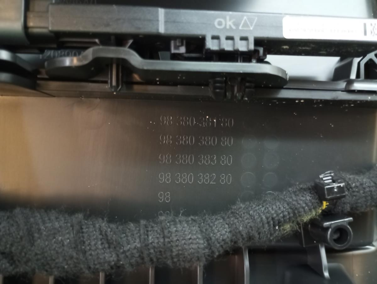 Bracciolo  PEUGEOT 308 III Imagem-5