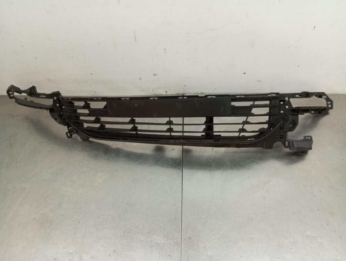 Rejilla delantera RENAULT Clio IV (BH_)