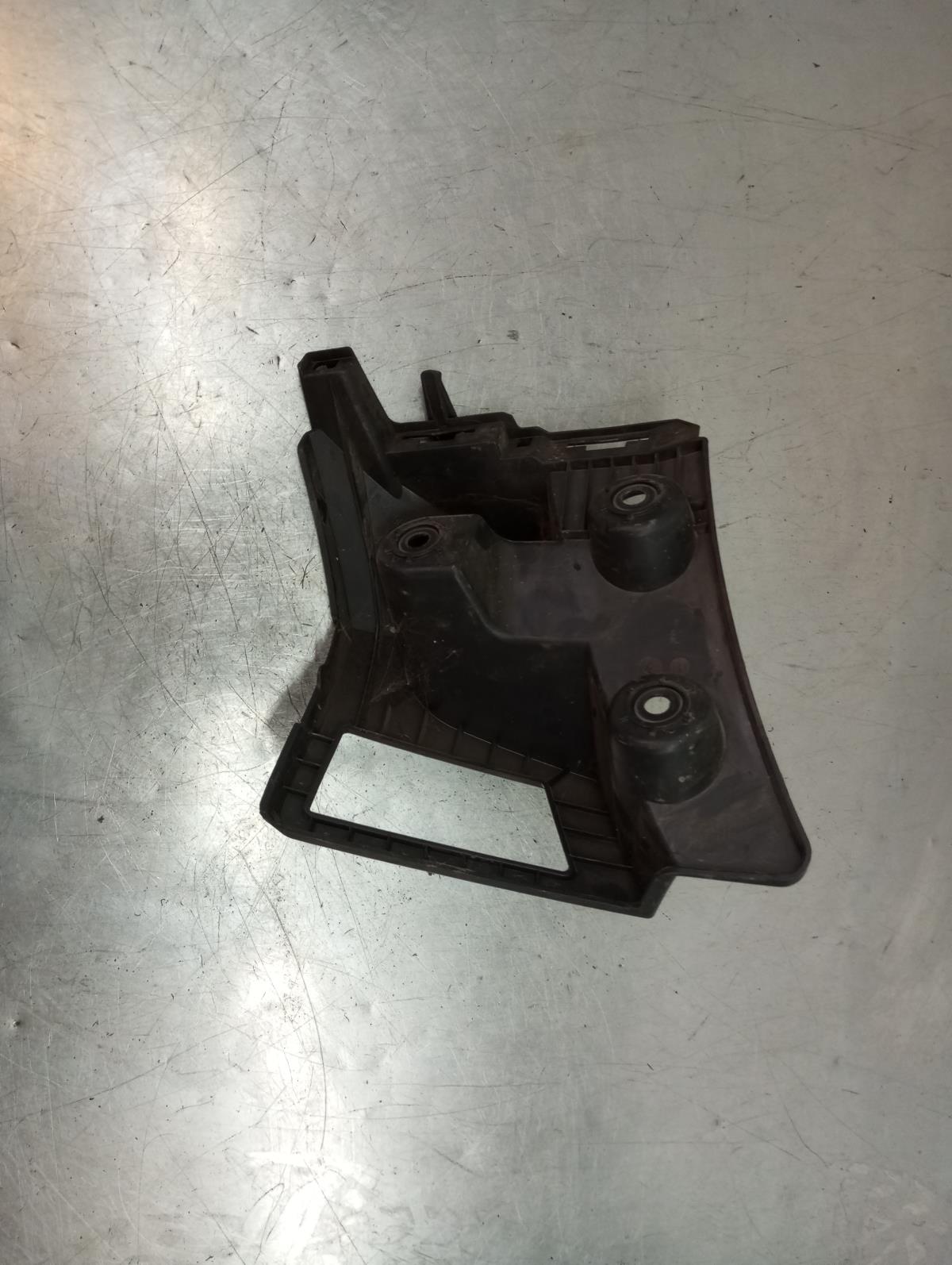 Guida paraurti posteriore destro PEUGEOT 308 III Imagem-1