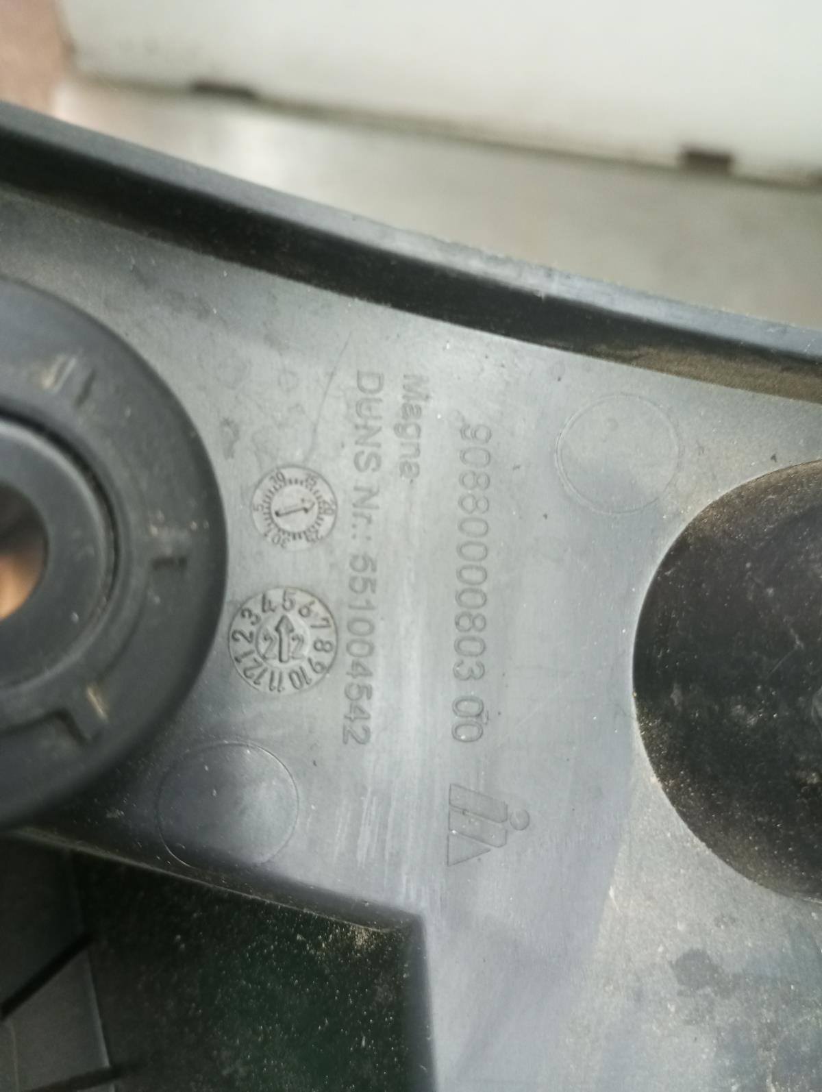 Guide pare-chocs arrière gauche PEUGEOT 308 III Imagem-3