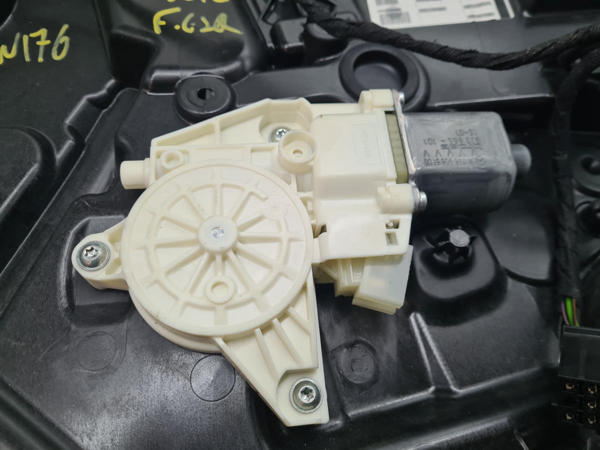 Lève-vitre avant gauche MERCEDES-BENZ Classe A (W176) Imagem-1