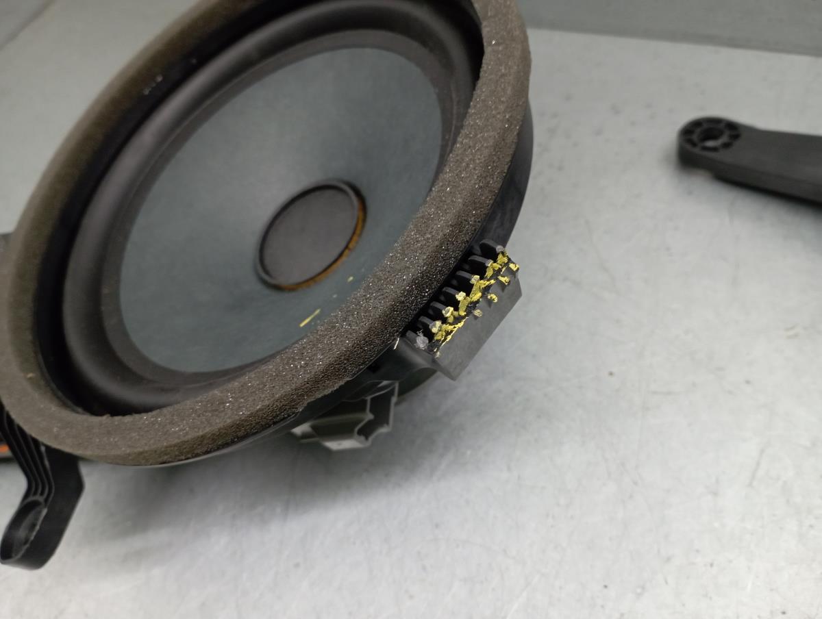 Sound system column / Speakers JAGUAR F-Type Coupé (X152) Imagem-2