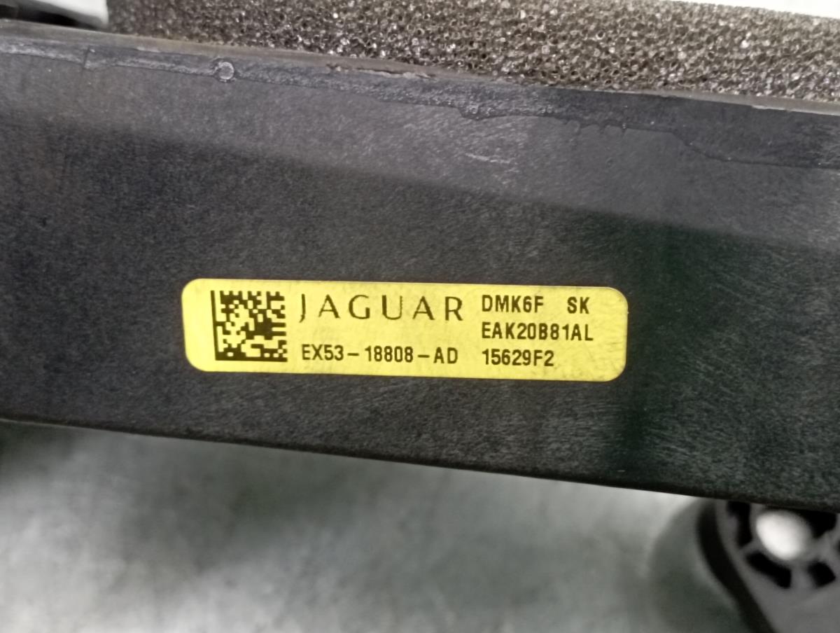 Sound system column / Speakers JAGUAR F-Type Coupé (X152) Imagem-6