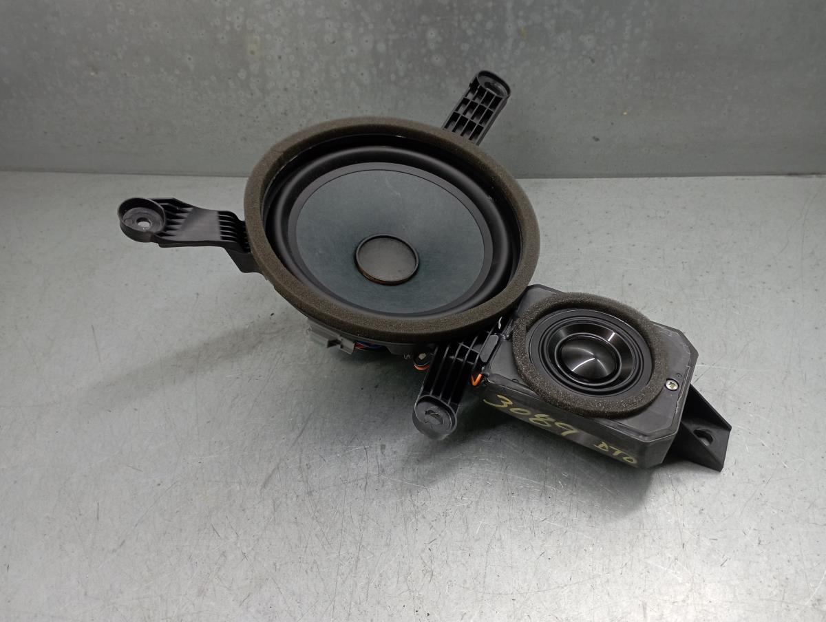 Sound system column / Speakers JAGUAR F-Type Coupé (X152) Imagem-7