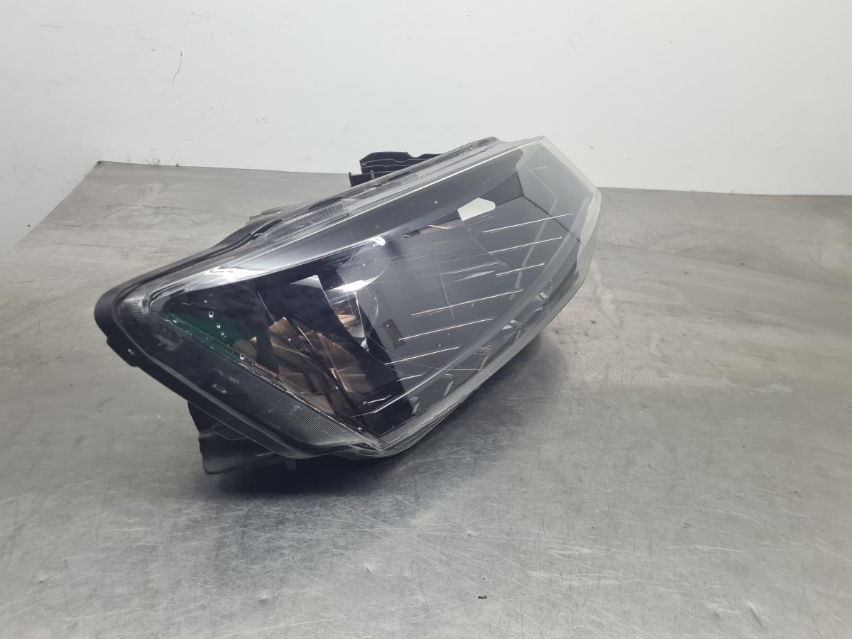 Right Headlight SKODA Fabia III Hatchback (NJ3) Imagem-1