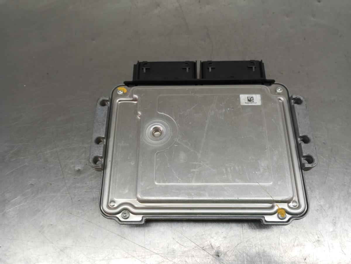 Centralina motor / ECU FORD Transit Courier I Imagem-1