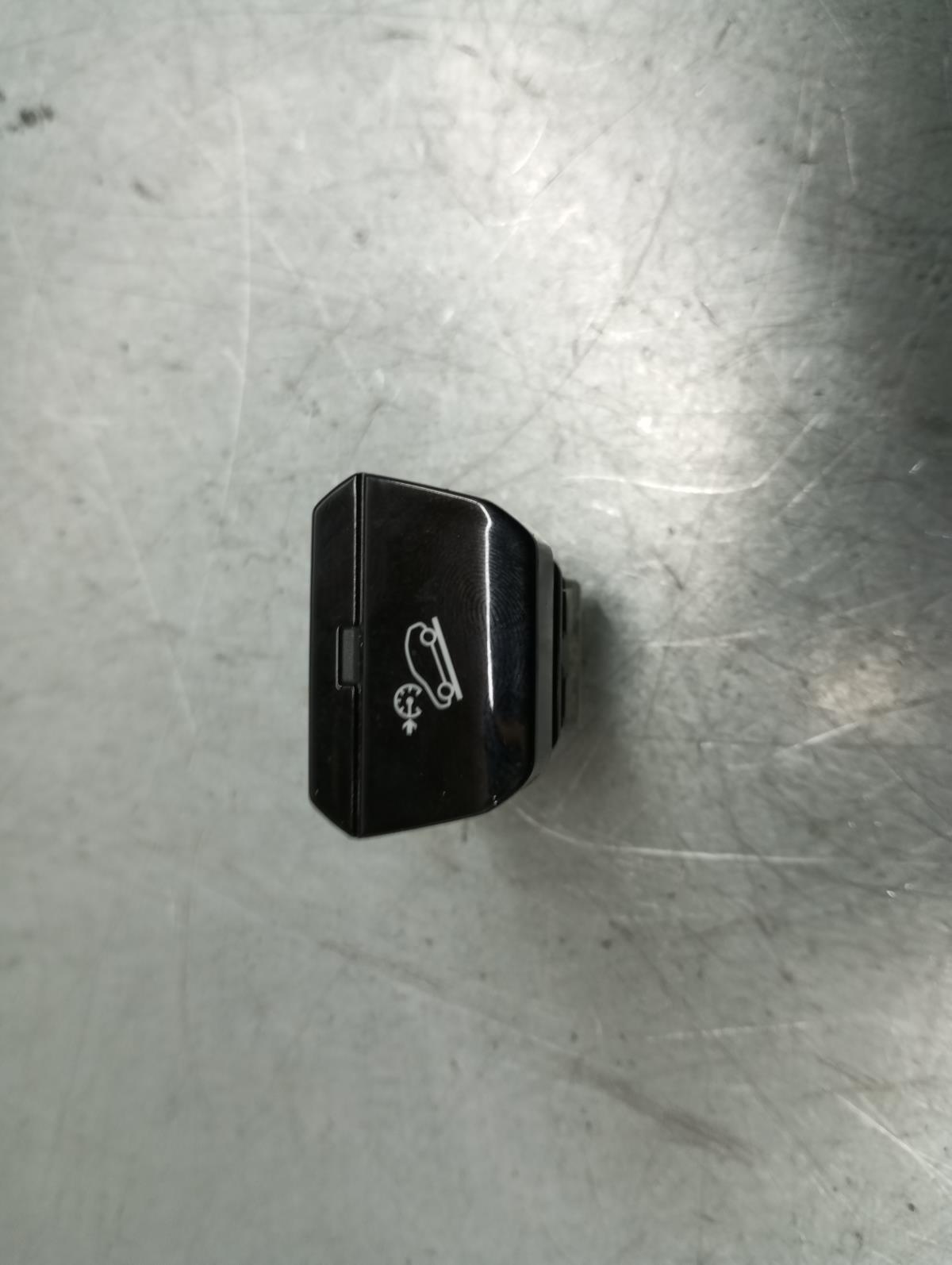 Comando / botão / interruptor multifunções PEUGEOT 3008 II (M_)