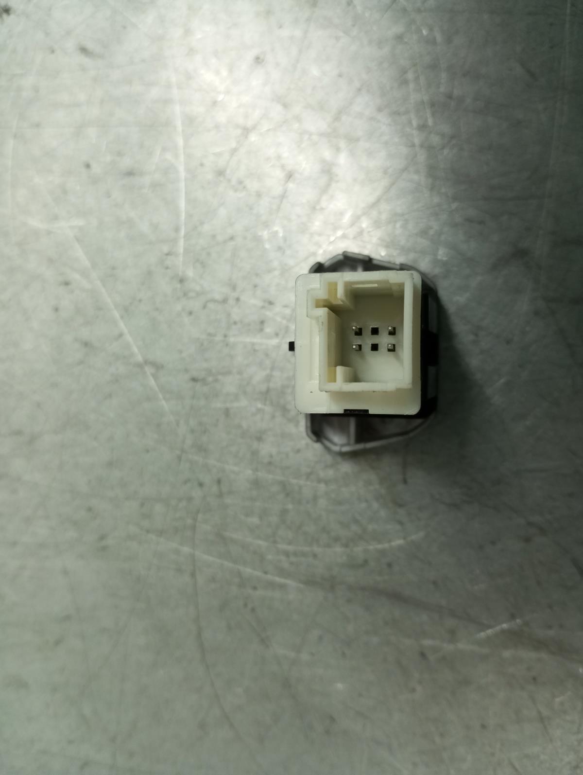 Comando / botão / interruptor multifunções PEUGEOT 3008 II (M_) Imagem-1