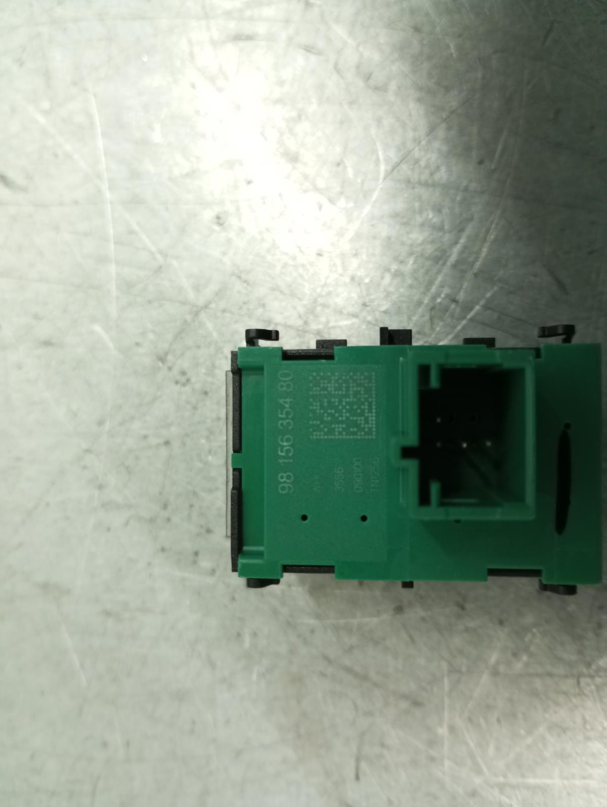 Commande / interrupteur multifonctions PEUGEOT 3008 II (M_) Imagem-2