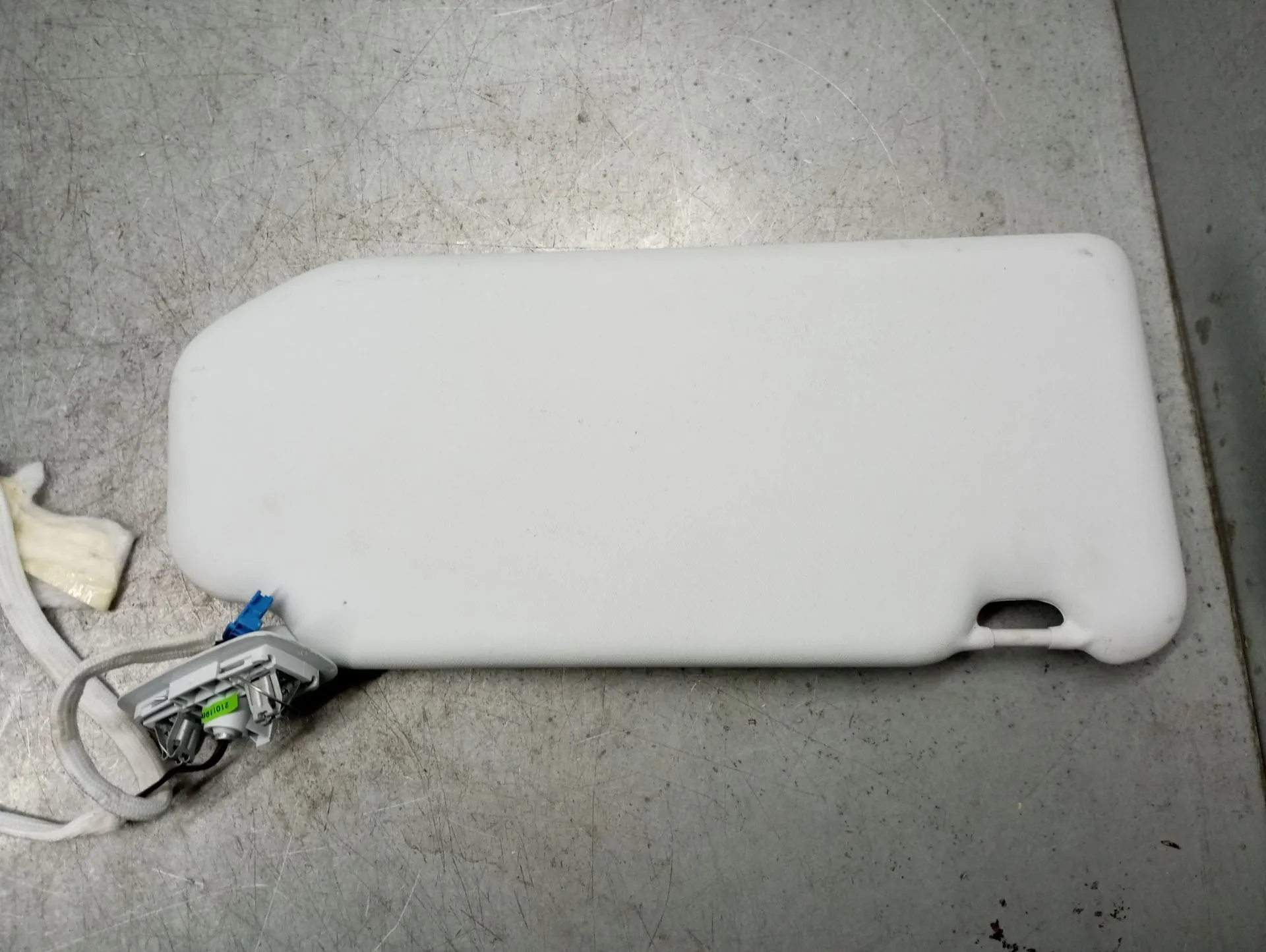 Pála de sol esquerda PEUGEOT 3008 II (M_) Imagem-1