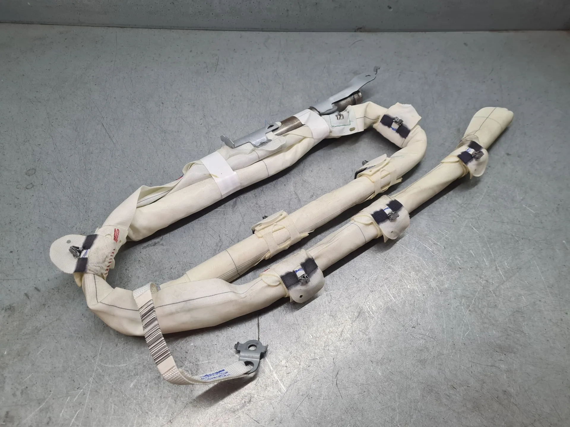 Airbag cortina direito RENAULT Megane IV (B9A/M_) Imagem-1