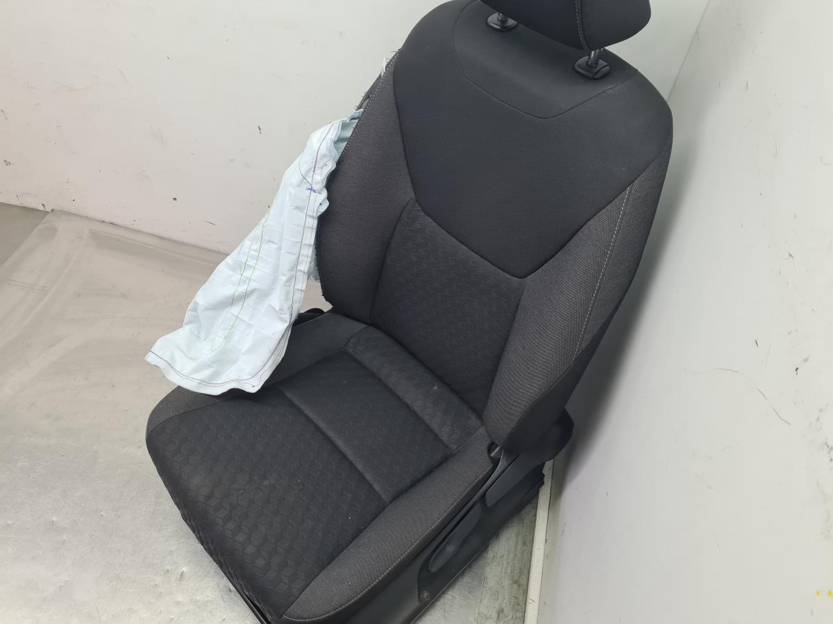 Conjunto de bancos TOYOTA Yaris (_P21_, _PA1_, _PH1_) Imagem-8