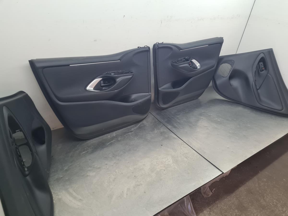 Conjunto de bancos TOYOTA Yaris (_P21_, _PA1_, _PH1_) Imagem-14