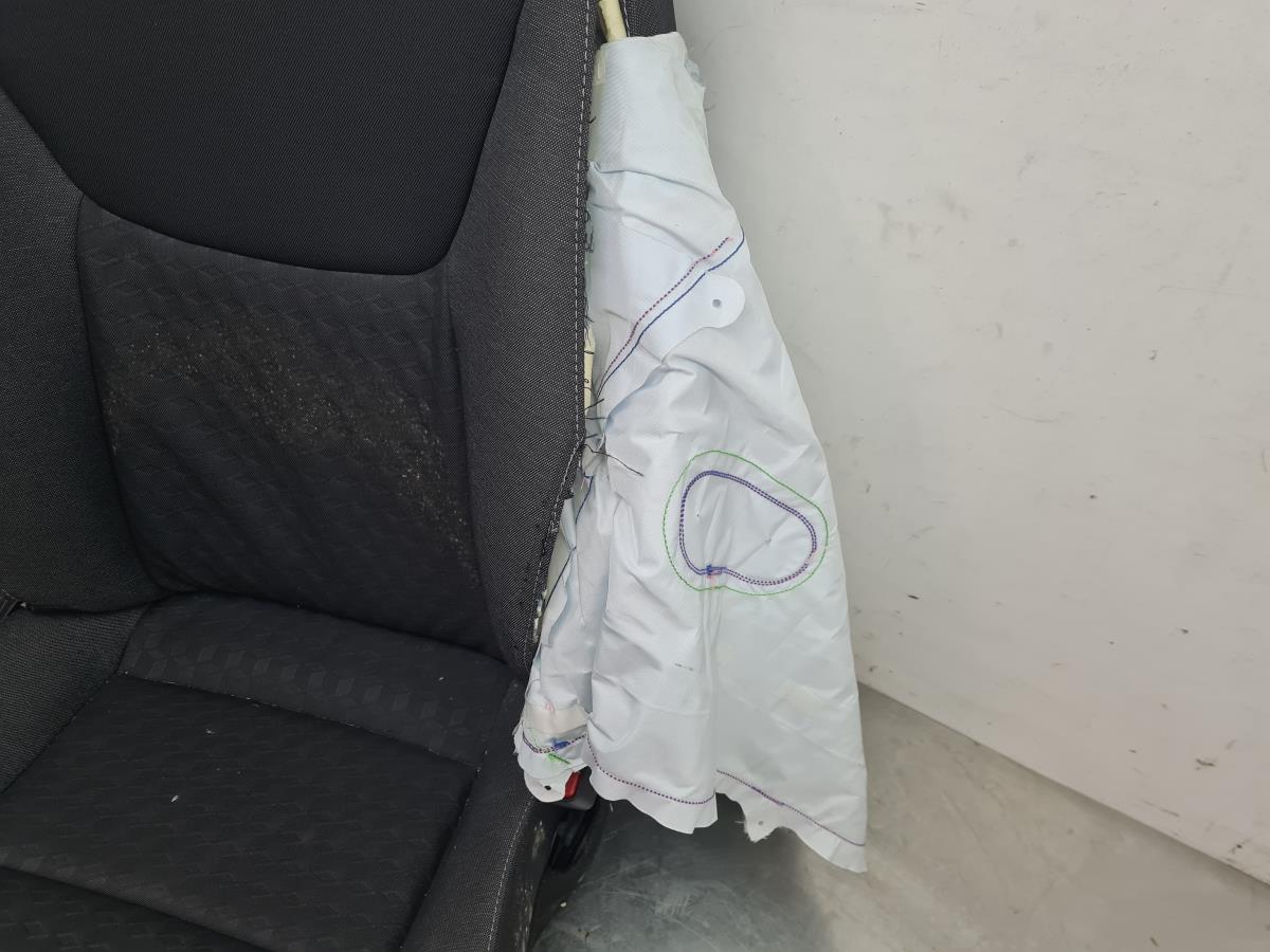 Banco frente direito TOYOTA Yaris (_P21_, _PA1_, _PH1_) Imagem-3