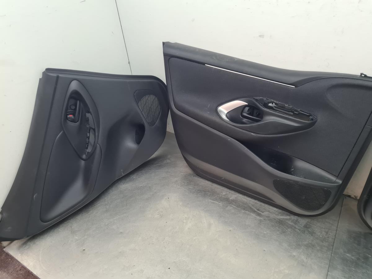 Conjunto de bancos TOYOTA Yaris (_P21_, _PA1_, _PH1_) Imagem-3