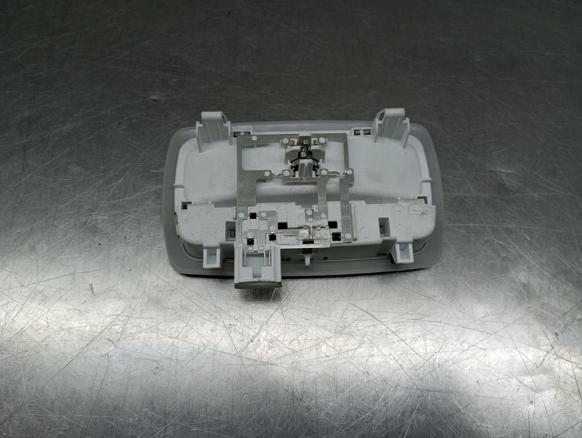 Plafonier trás DACIA Jogger Imagem-2