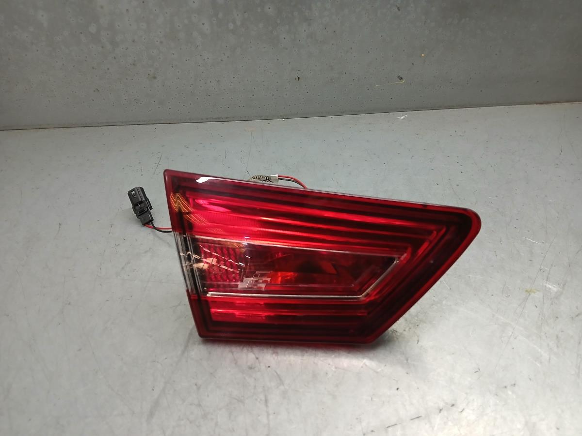 Feu de coffre Gauche RENAULT Clio IV (BH_)