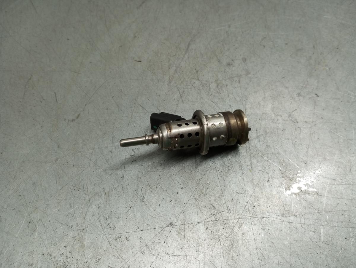 AdBlue injector PEUGEOT 308 SW II Imagem-1