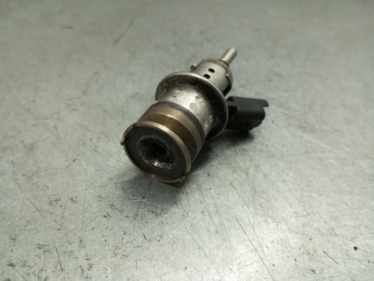 AdBlue injector PEUGEOT 308 SW II Imagem-2