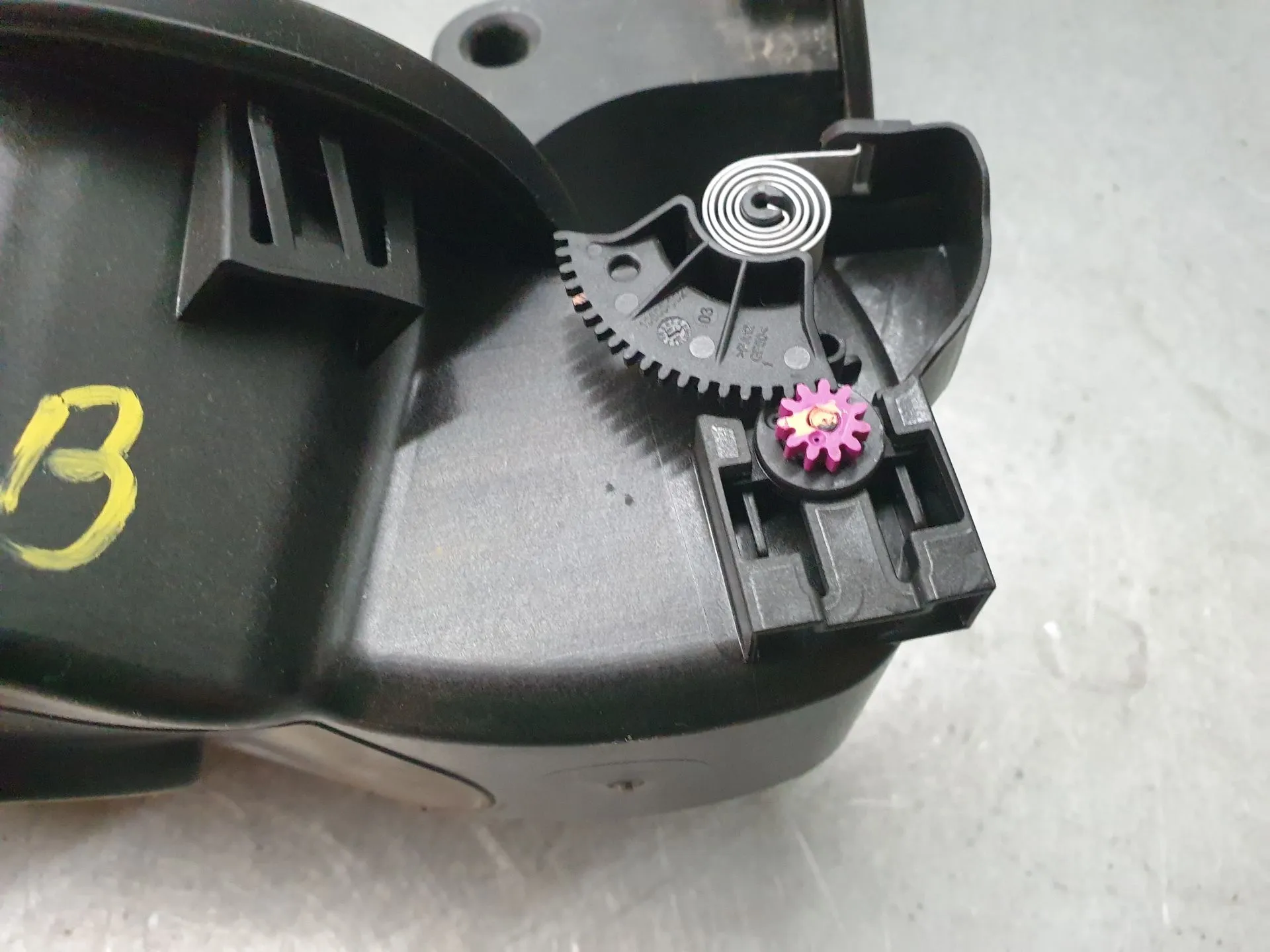 Tappo serbatoio carburante MERCEDES-BENZ Classe B (W247) Imagem-5