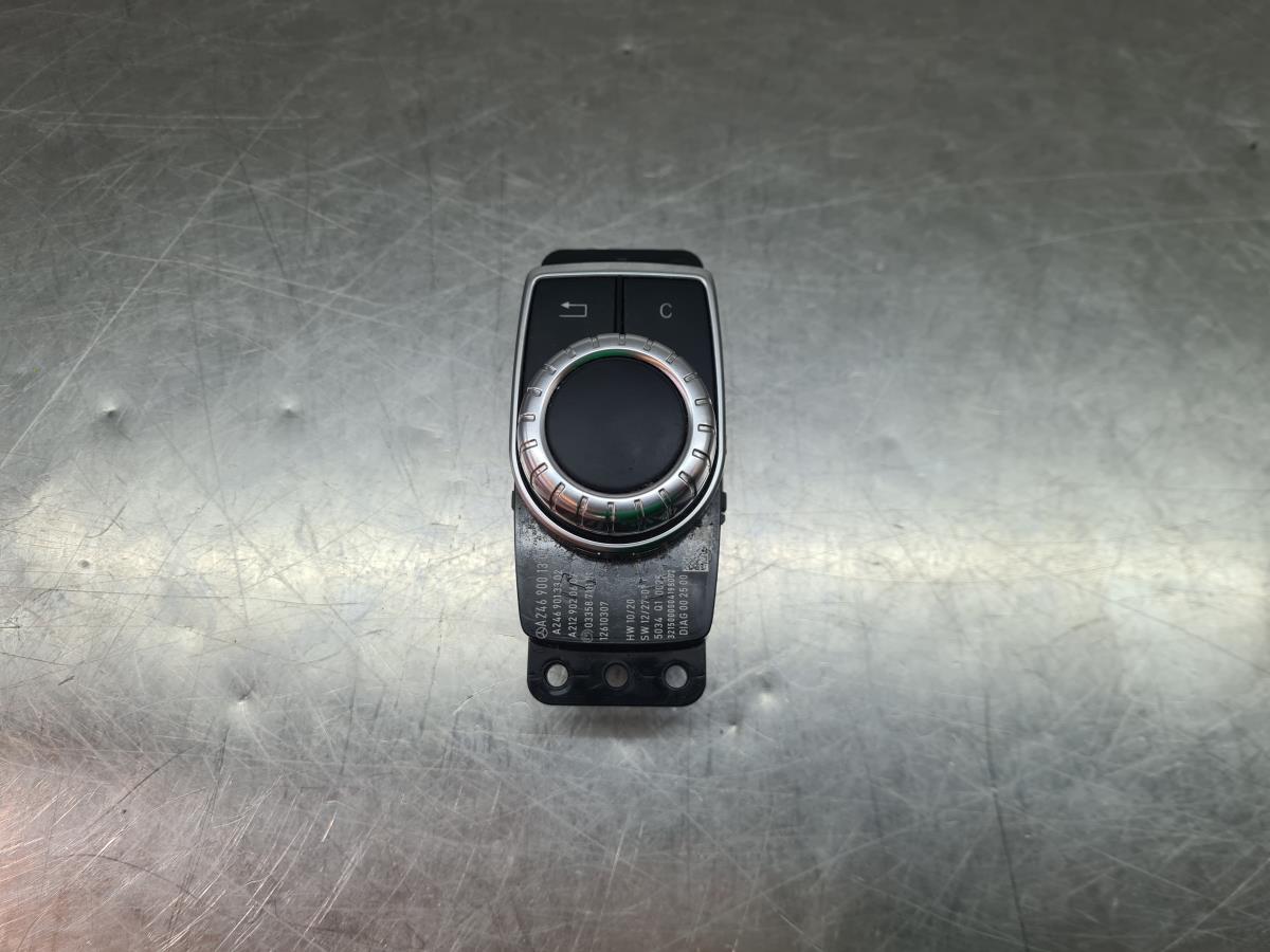 Comando / botão / interruptor multifunções MERCEDES-BENZ Classe A (W176) Imagem-2