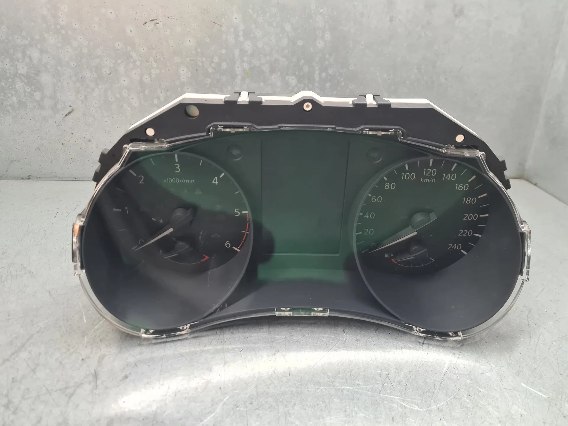 Quadrante / painel de instrumentos NISSAN X-Trail (T32)