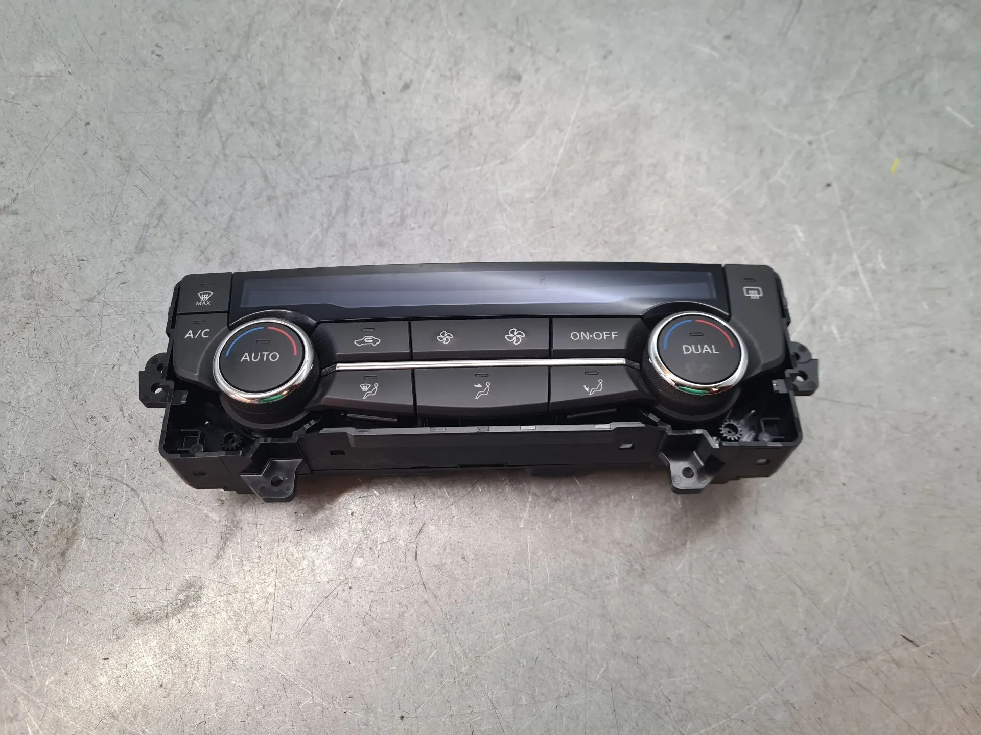 Commande chauffage NISSAN X-Trail (T32)