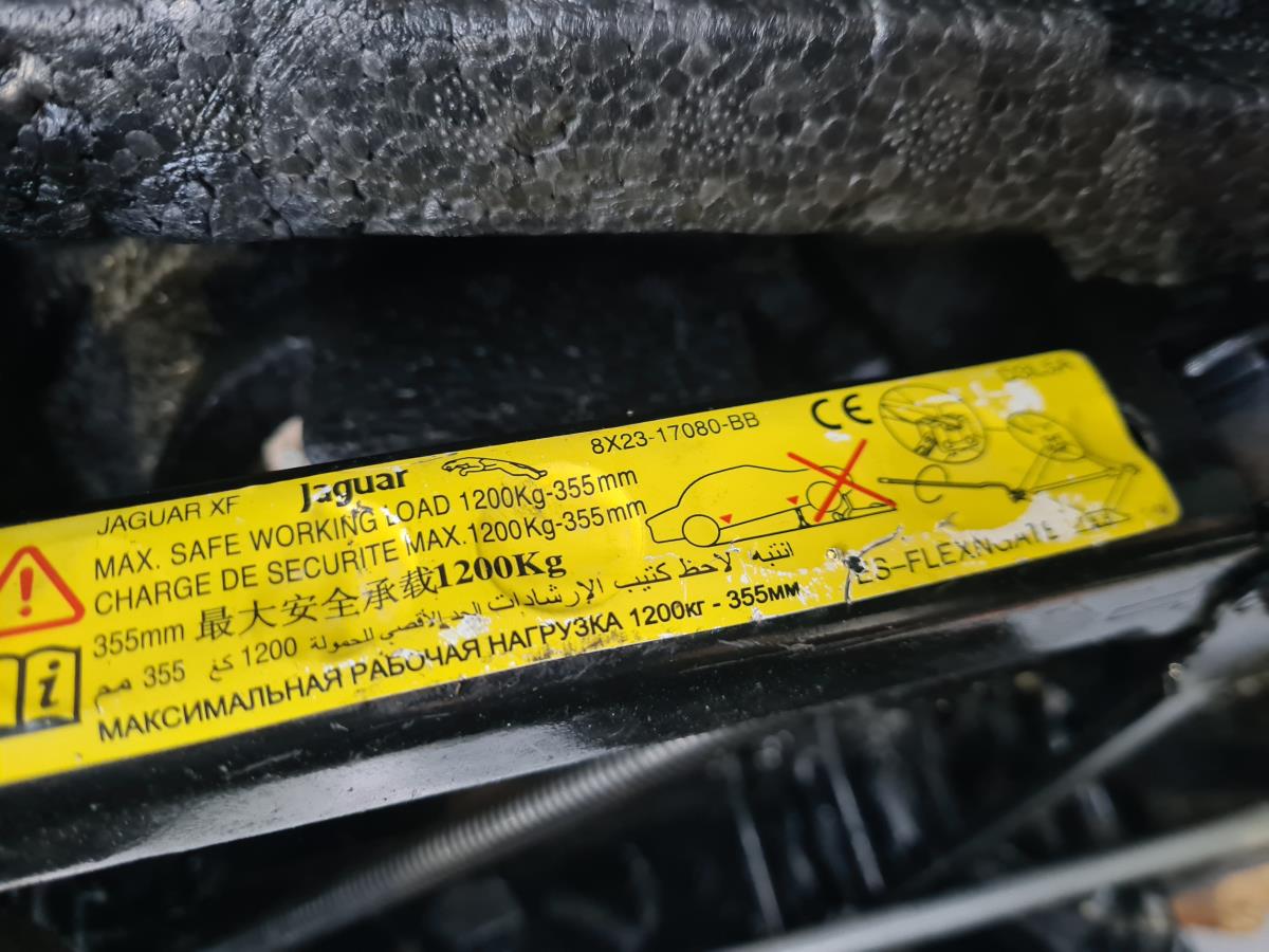 Macaco JAGUAR XF (X250) Imagem-4