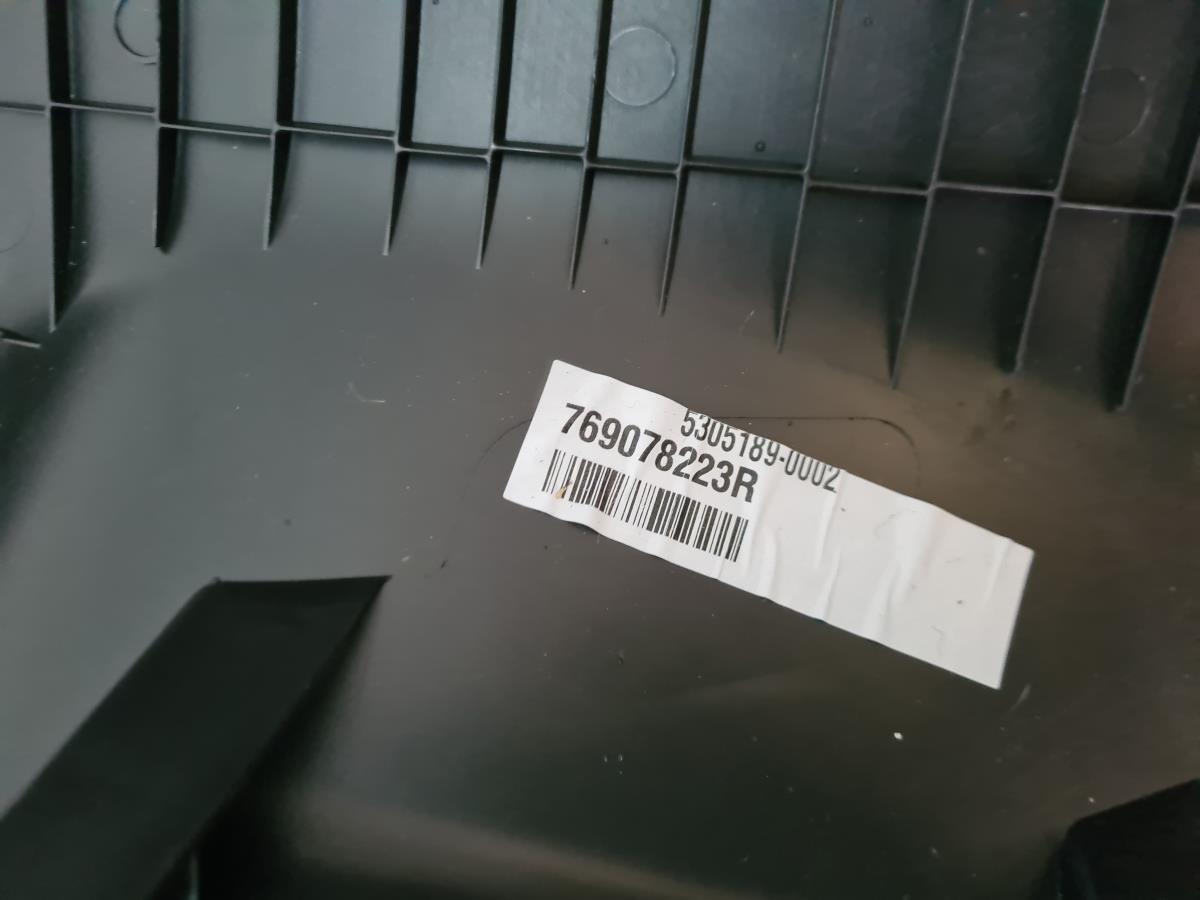 Forras de pilar C direito RENAULT Kangoo III Imagem-3