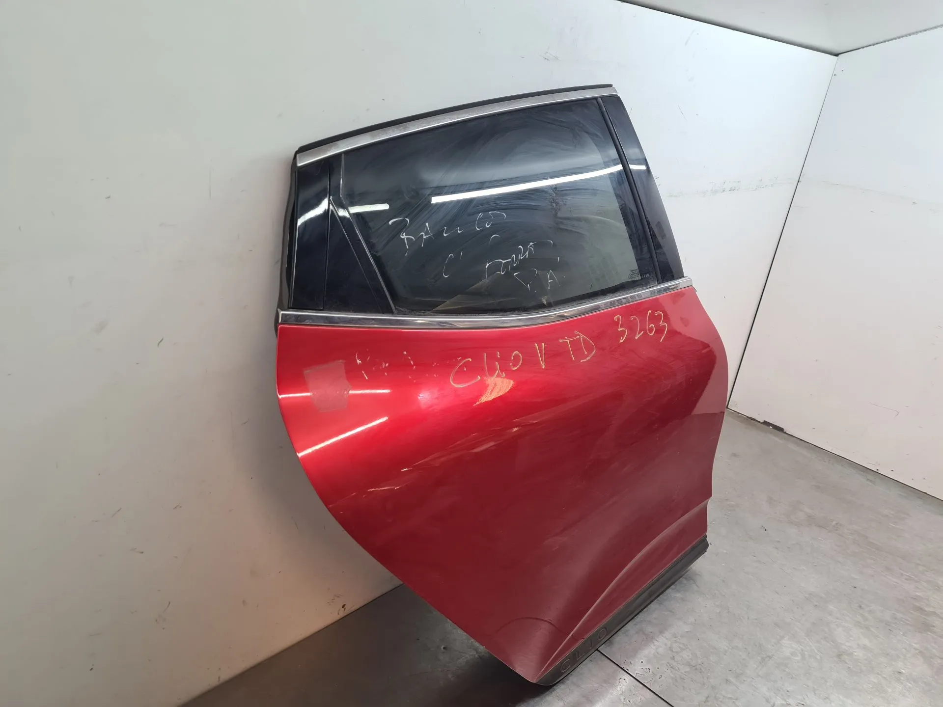 Porte arrière Droite RENAULT Clio V (BF_) Imagem-1