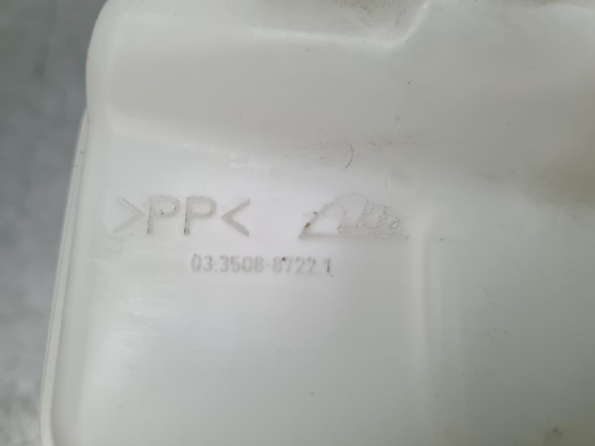 Central brake pump TOYOTA Yaris (_P21_, _PA1_, _PH1_) Imagem-2