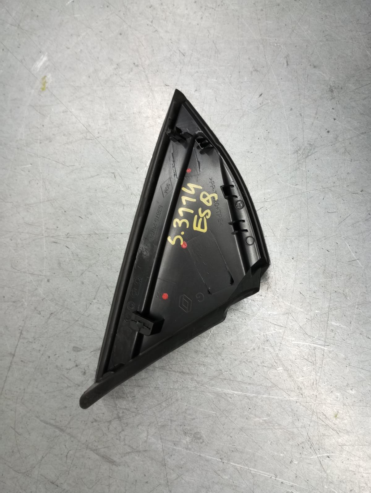 Modanatura paraurti anteriore sinistro RENAULT Megane IV (B9A/M_) Imagem-2