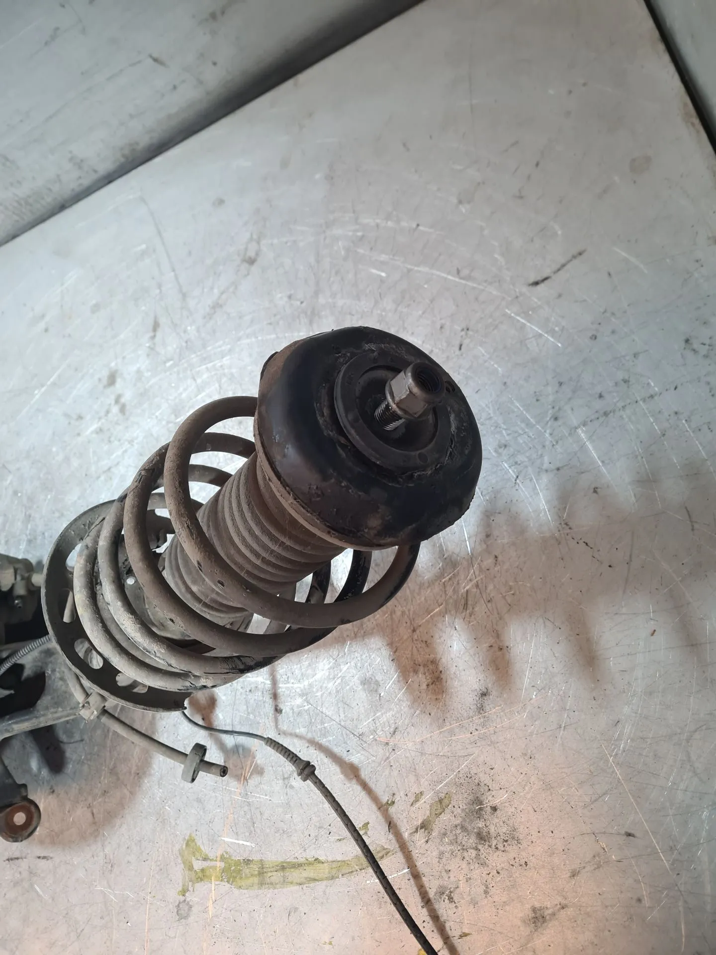 Amortecedor frente esquerdo PEUGEOT 2008 I (CU_) Imagem-1