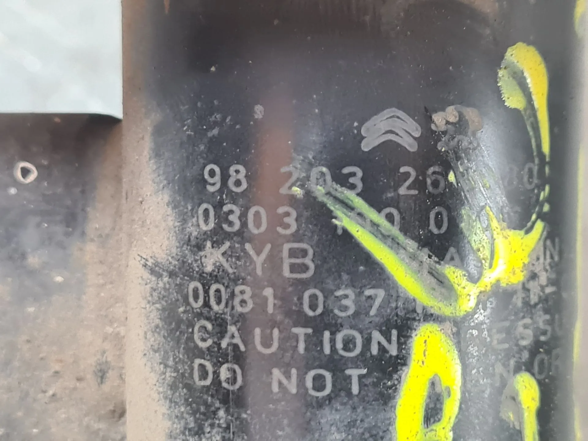 Amortecedor frente esquerdo PEUGEOT 2008 I (CU_) Imagem-2