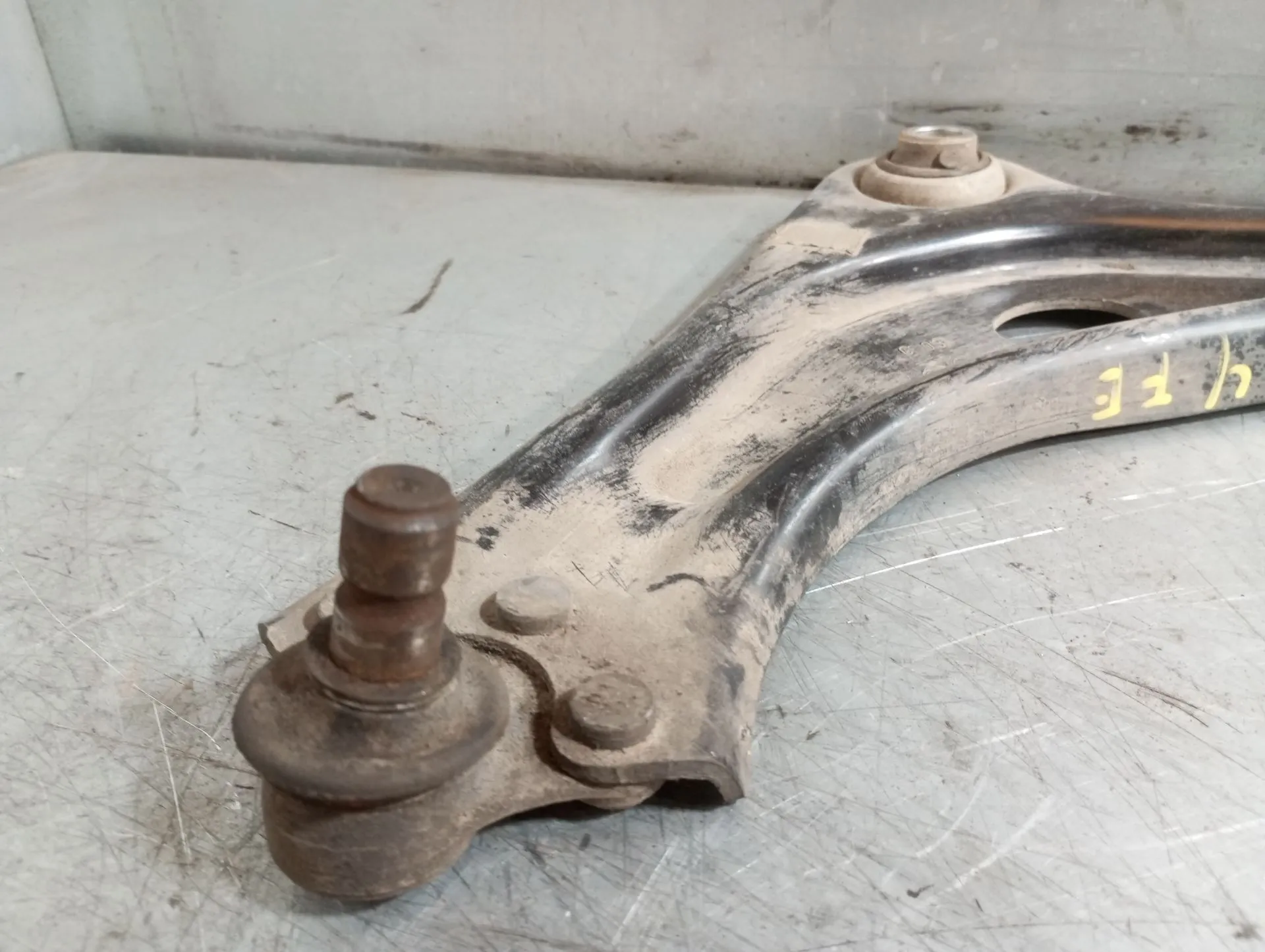 Braço de suspensão frente esquerdo PEUGEOT 2008 I (CU_) Imagem-2