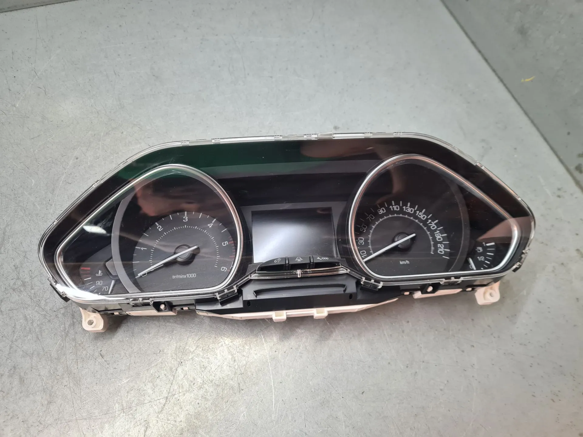 Quadrante / painel de instrumentos PEUGEOT 2008 I (CU_) Imagem-1