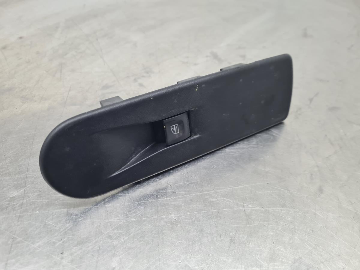 Mando / interruptor elevalunas delantero derecho RENAULT Captur (J5_)