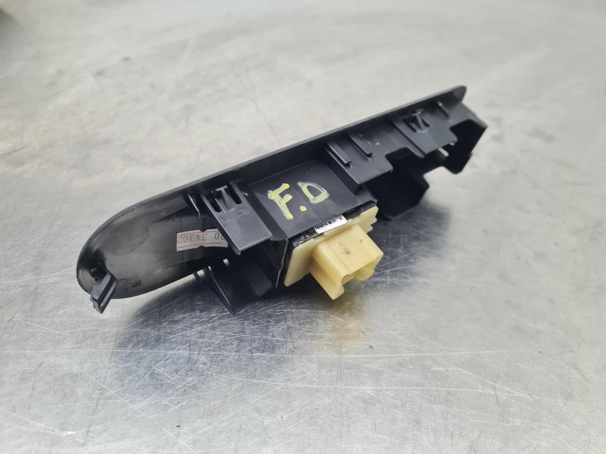 Mando / interruptor elevalunas delantero derecho RENAULT Captur (J5_) Imagem-1