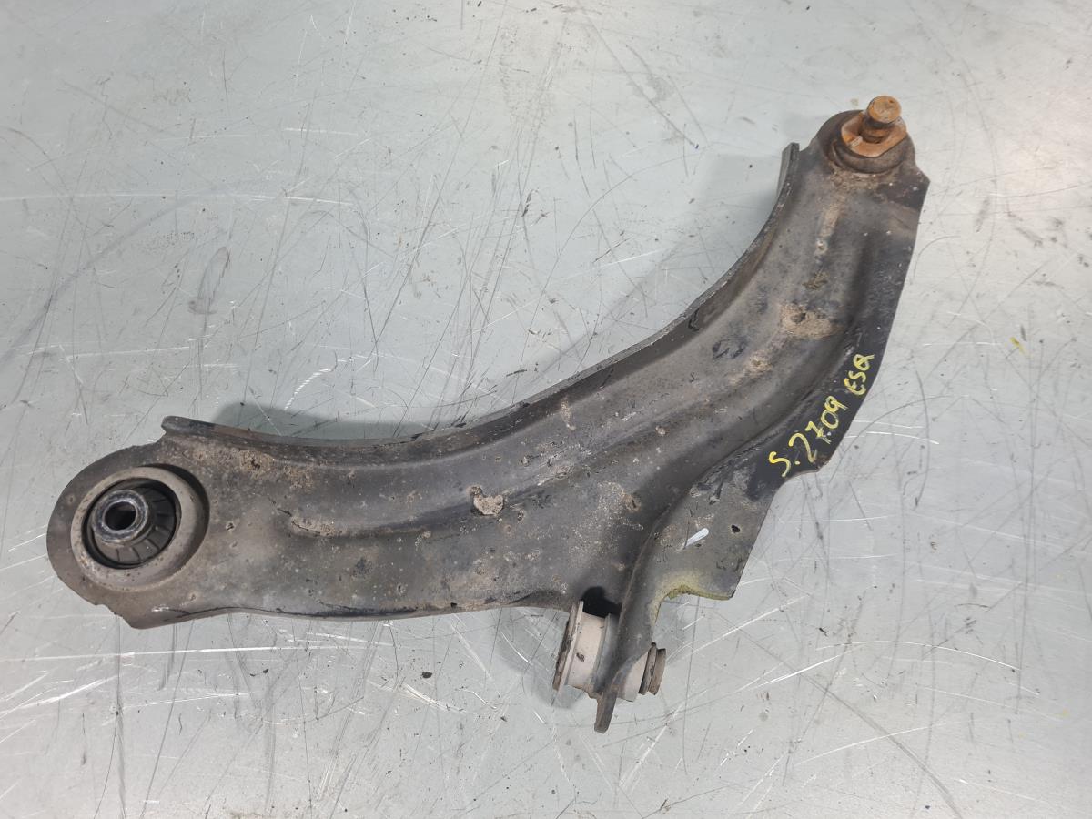 Brazo suspensión delantero izquierdo RENAULT Clio IV (BH_)