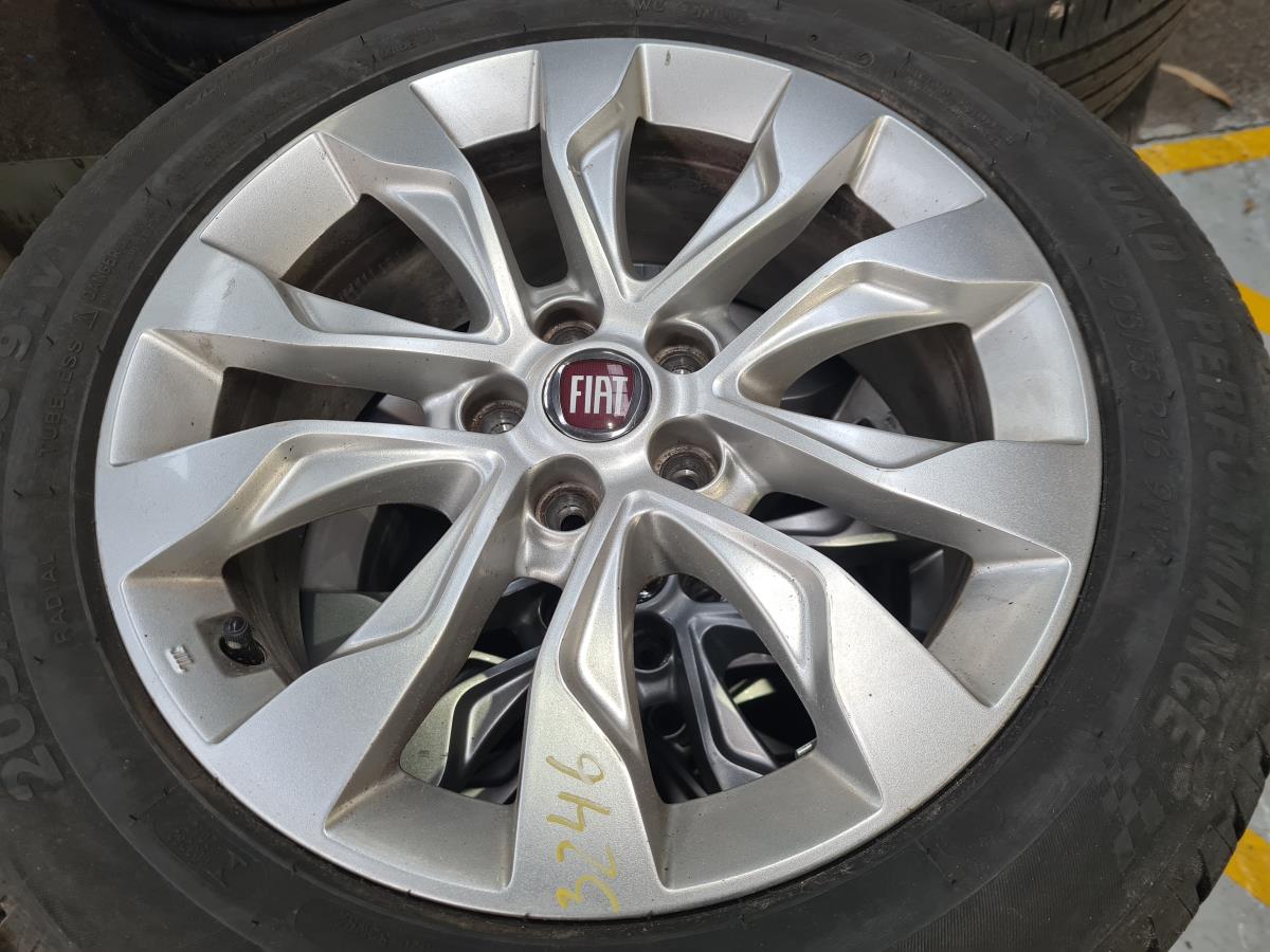 Ensemble de jantes FIAT Tipo Hatchback (357_) Imagem-0