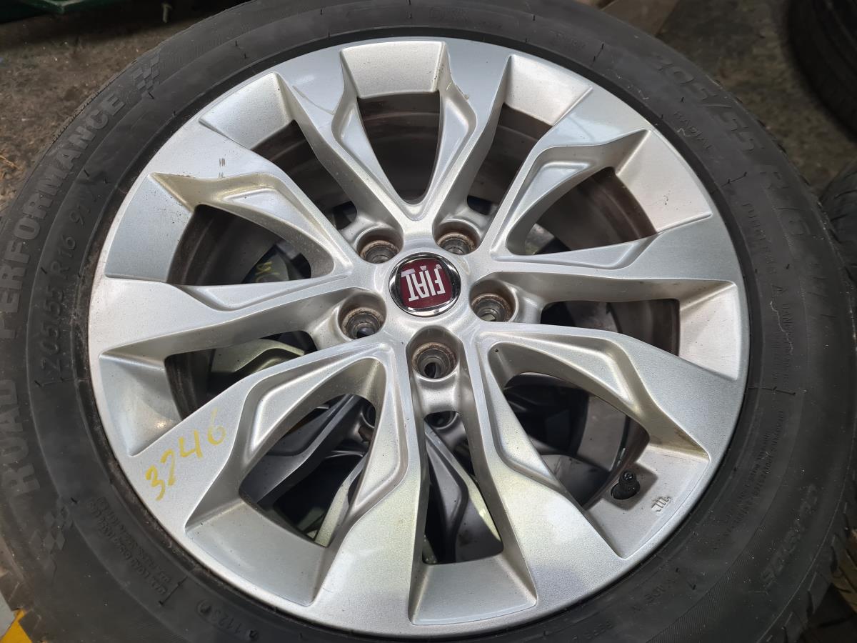 Ensemble de jantes FIAT Tipo Hatchback (357_) Imagem-4