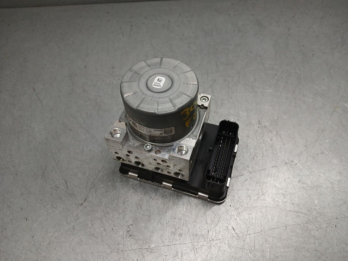 ABS BMW 1 (F40) Imagem-1