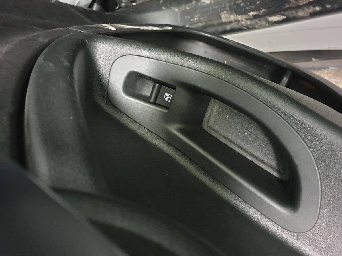 Comando / interruttore alzacristallo posteriore sinistro FIAT 500X (334_)