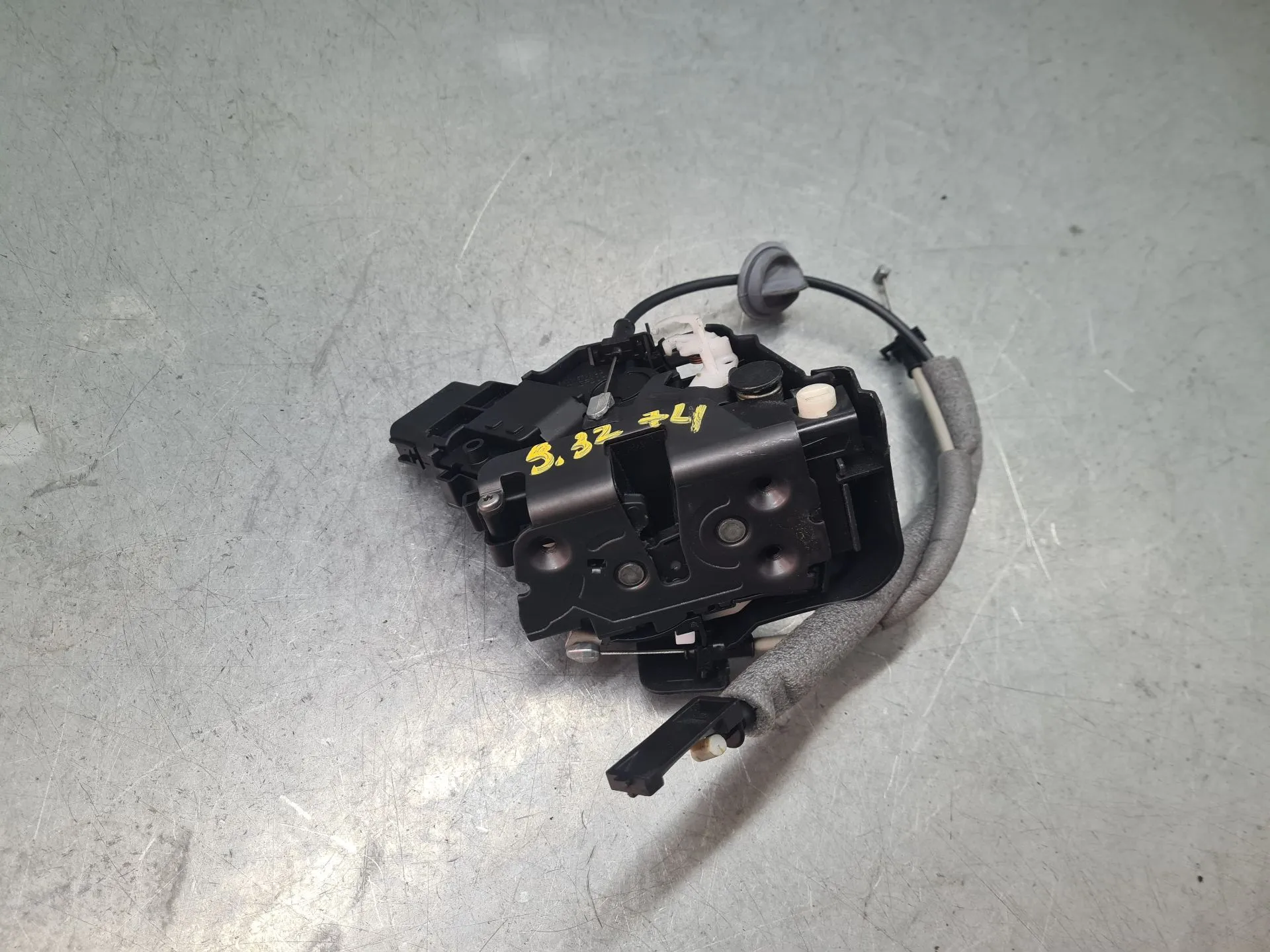 Cerradura / cierre puerta delantero derecho VOLVO XC60 I (156)