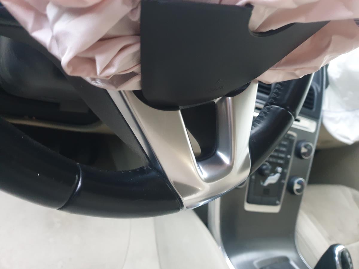 Volante VOLVO XC60 I (156)