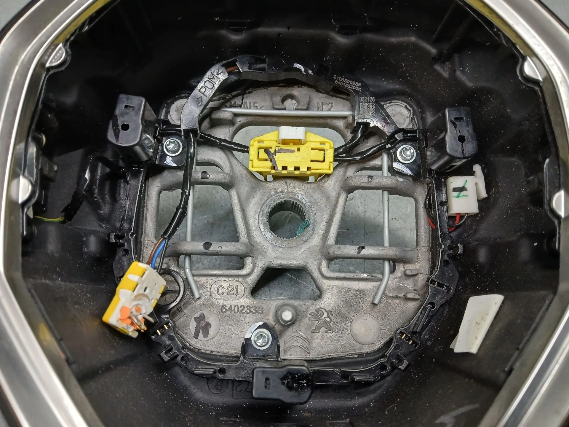 Volante PEUGEOT 2008 II (U_) Imagem-3