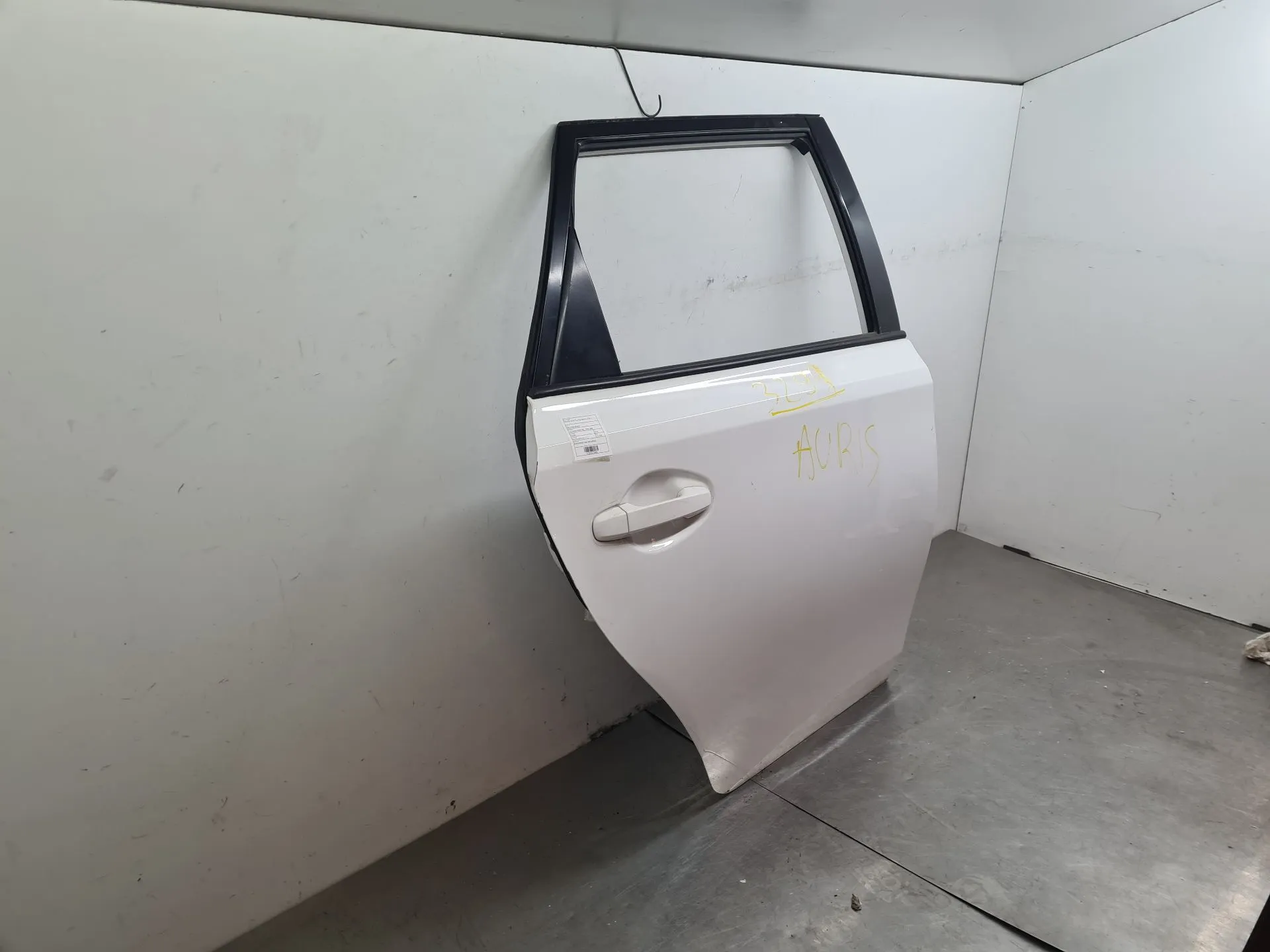 Right rear door TOYOTA Auris Touring Sports (_E18_) Imagem-2