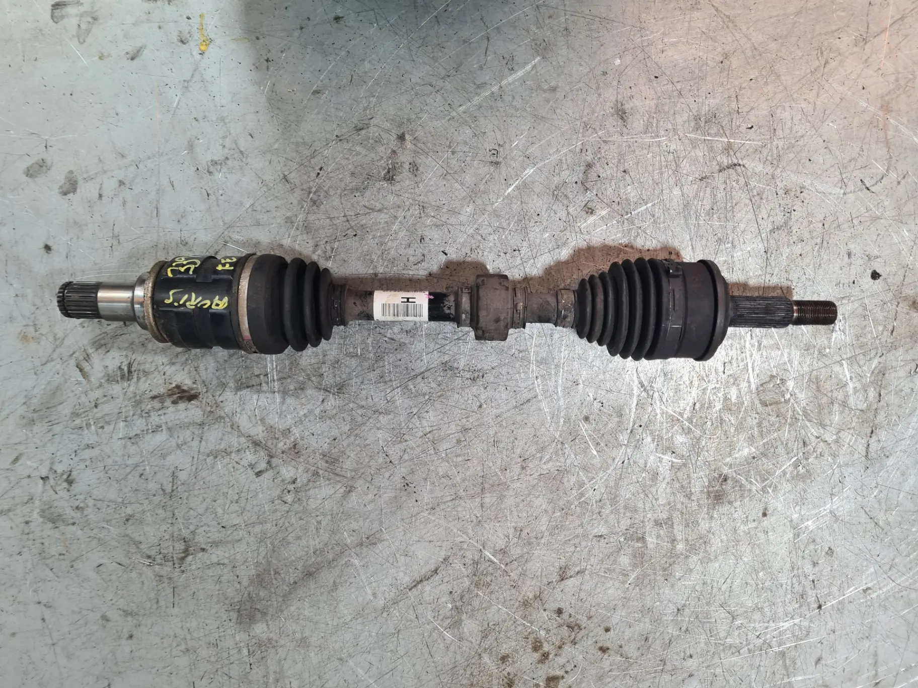 Left front driveshaft TOYOTA Auris Touring Sports (_E18_)